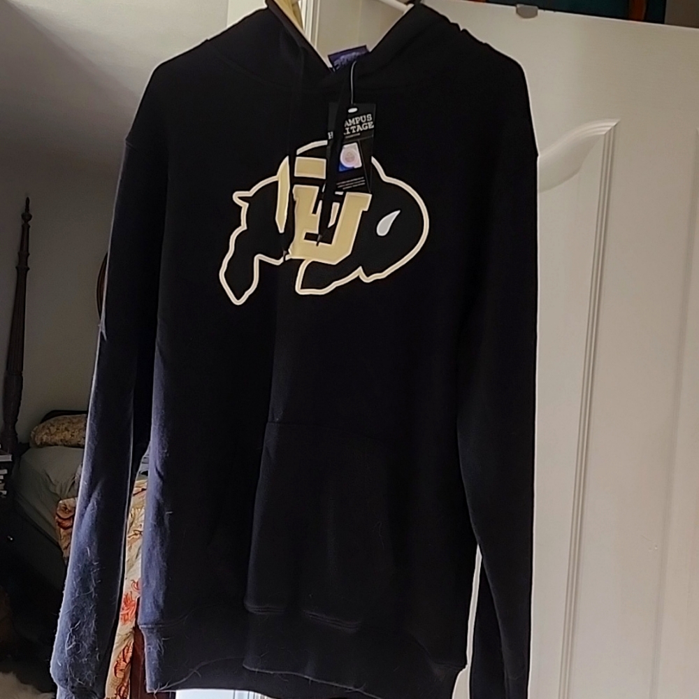 NWT CBuffs pullover